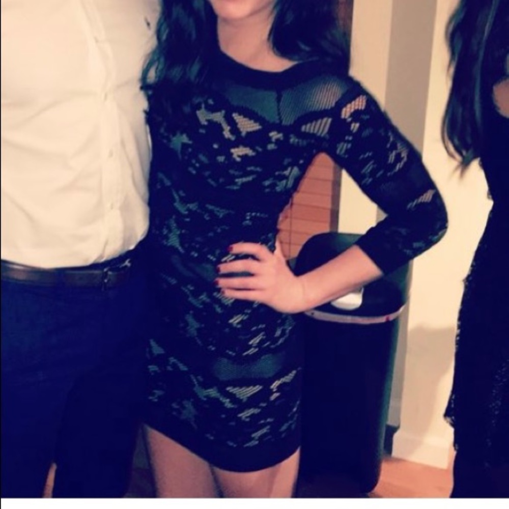 MIDI sleeve black dress